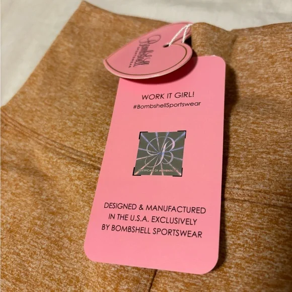 Bombshell Sportswear Leggings - Picture 3 of 3